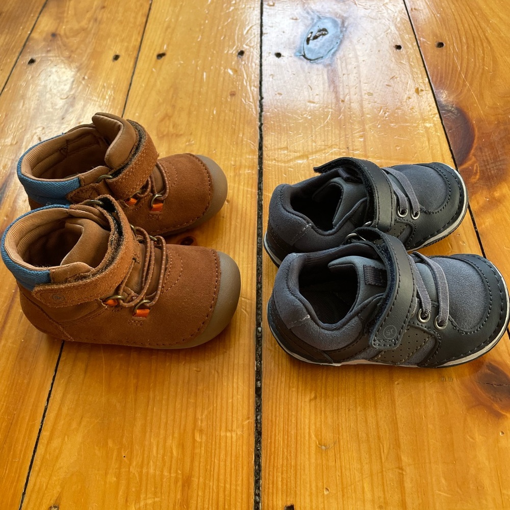 Stride Rite shoes - Size 4